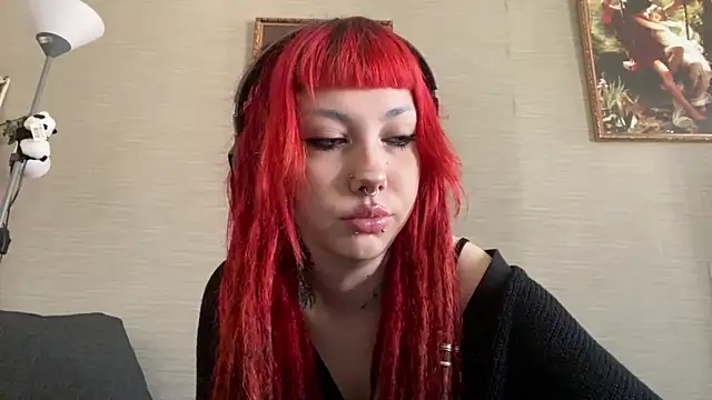 sweetbamb online show from May 14, 2026, 2:02 pm