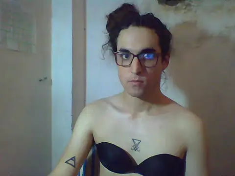 LaCuerva online show from May 13, 2026, 8:06 pm