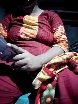 indian-couple9 online show from May 28, 2026, 4:04 pm