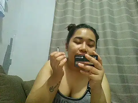 Snapshot of KayeDarling chatting on June 15, 2026, 7:05 pm KayeDarling online show from June 15, 2026, 7:05 pm