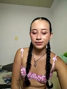 L0lita Emi12 online show from May 17, 2026, 12:19 am