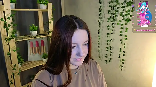 RudyLienna online show from May 12, 2026, 4:53 am