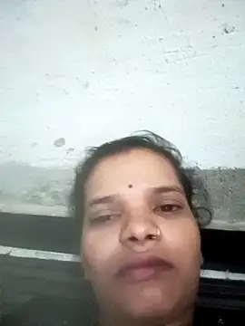 Student garl 1 online show from May 14, 2026, 5:09 pm