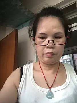 nidejiejie online show from June 14, 2026, 1:47 am