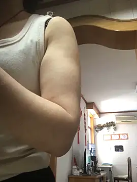 nidejiejie online show from June 14, 2026, 2:24 am
