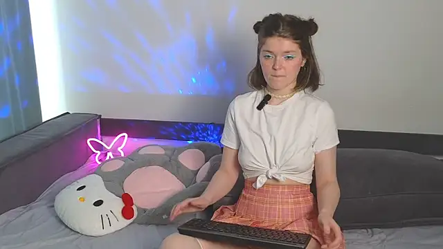 Snapshot of Annpopsy chatting on May 22, 2026, 3:17 pm Annpopsy online show from May 22, 2026, 3:17 pm