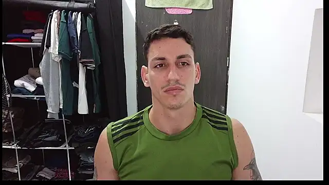 Snapshot of RaulRico chatting on May 13, 2026, 2:47 pm RaulRico online show from May 13, 2026, 2:47 pm