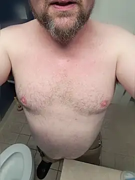 Hungdilf online show from May 4, 2026, 4:19 am