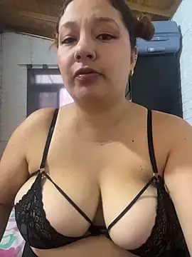 Snapshot of Arya_Rose69 chatting on June 1, 2026, 3:25 pm Arya Rose69 online show from June 1, 2026, 3:25 pm