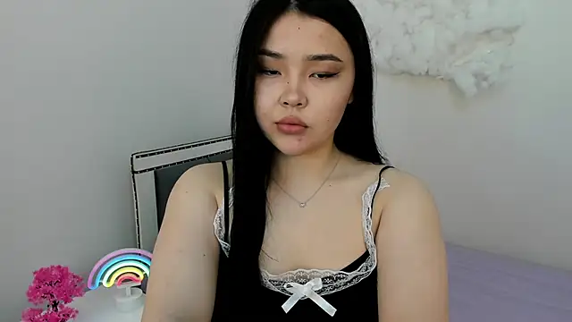 kitsune luu online show from May 11, 2026, 3:18 pm