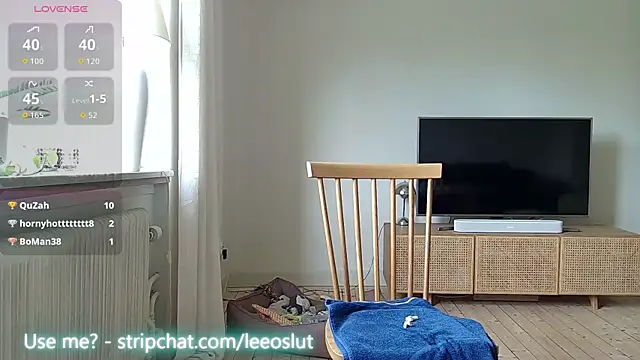 leeoslut online show from May 16, 2026, 6:21 am