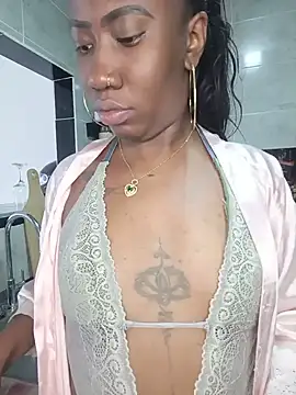 Rossiecameron  online show from May 12, 2026, 2:03 pm
