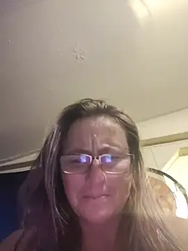 Queenle91 online show from May 15, 2026, 11:56 pm