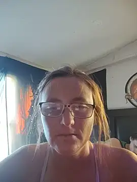 Queenle91 online show from May 22, 2026, 2:01 pm