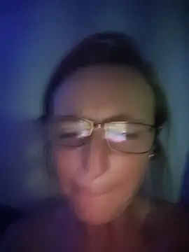 Queenle91 online show from May 24, 2026, 1:49 pm