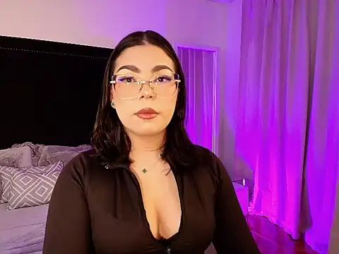 mariana owen online show from May 11, 2026, 12:00 pm