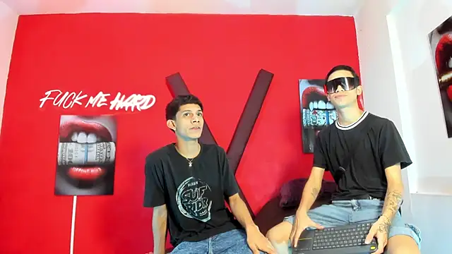 TWINKS BOYSX online show from June 16, 2026, 1:41 am
