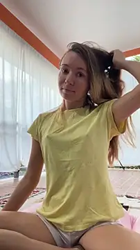 Mini girl do it better online show from May 11, 2026, 11:57 pm