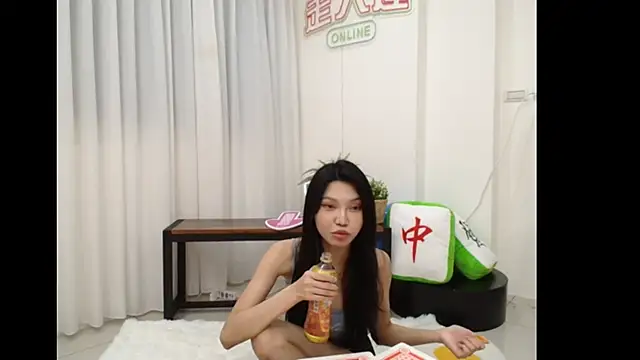 Snapshot of TYBaby202605 chatting on June 1, 2026, 12:18 pm TYBaby202605 online show from June 1, 2026, 12:18 pm