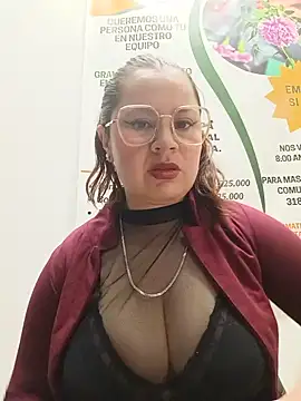 Snapshot of VANESSA__28 chatting on June 1, 2026, 4:09 pm VANESSA 28 online show from June 1, 2026, 4:09 pm
