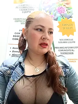 Snapshot of VANESSA__28 chatting on June 25, 2026, 4:11 pm VANESSA 28 online show from June 25, 2026, 4:11 pm