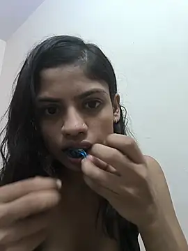 saxywoman online show from June 16, 2026, 3:36 pm