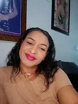 mell0102 online show from May 12, 2026, 11:18 am