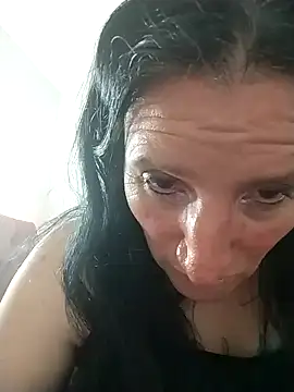 CloeMature online show from May 7, 2026, 3:01 am