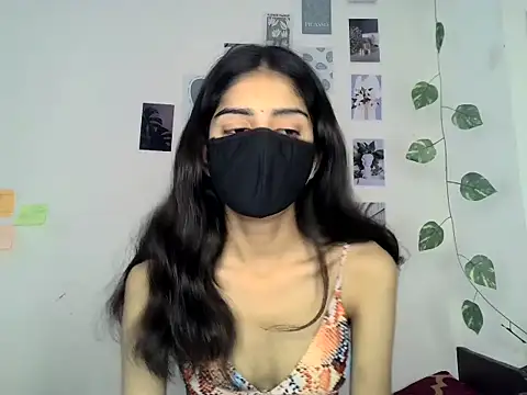 SASSY  BABY  online show from May 12, 2026, 6:54 am