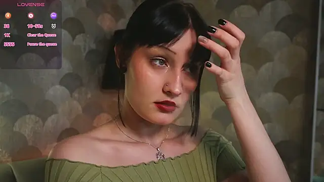 VelvetLily  online show from May 16, 2026, 9:13 pm