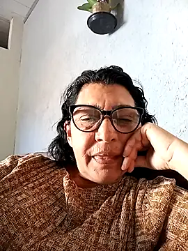 Snapshot of Milena1000 chatting on June 19, 2026, 5:06 pm Milena1000 online show from June 19, 2026, 5:06 pm
