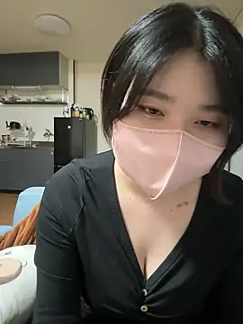 Snapshot of inaho_chan chatting on May 14, 2026, 11:17 am inaho chan online show from May 14, 2026, 11:17 am