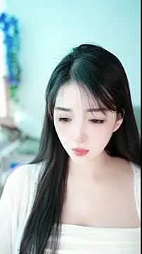 singer-wenwan online show from May 13, 2026, 6:55 am