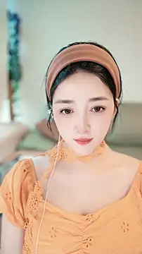 Snapshot of singer-wenwan chatting on June 25, 2026, 10:09 am singer-wenwan online show from June 25, 2026, 10:09 am