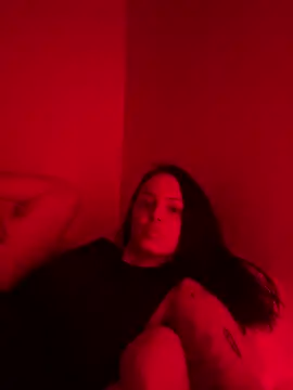 molotovmami online show from May 13, 2026, 8:49 pm