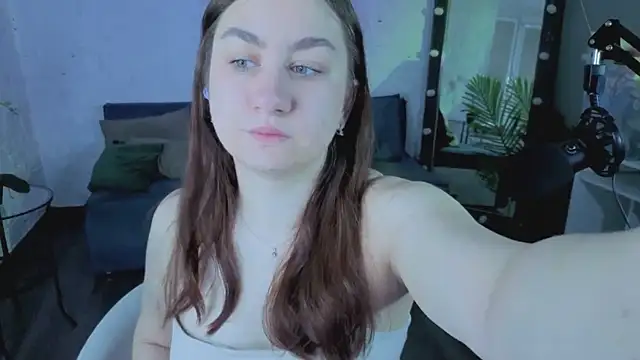 KattieCutieXx online show from May 14, 2026, 5:36 am