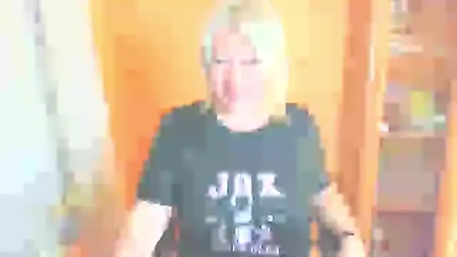 MollyyJoyy online show from June 2, 2026, 8:55 pm