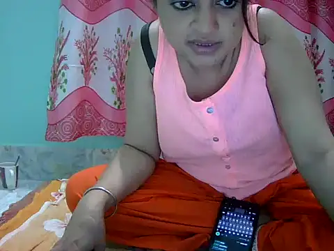 angelqueen19 online show from May 11, 2026, 7:55 pm