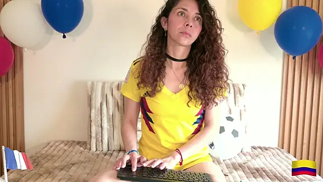 alissonandree online show from June 17, 2026, 5:03 pm