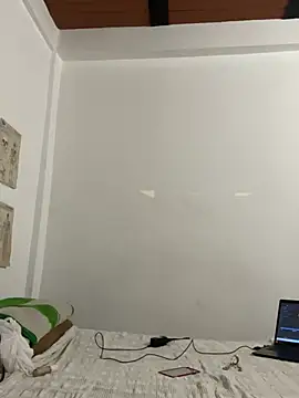LiaxxKarla online show from May 13, 2026, 2:53 am