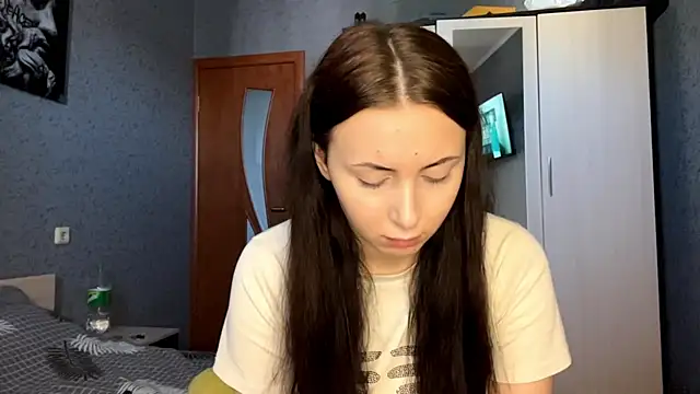 BrigettePribish online show from May 12, 2026, 9:17 am