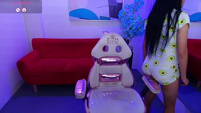 Sophie  angel online show from May 12, 2026, 12:24 pm