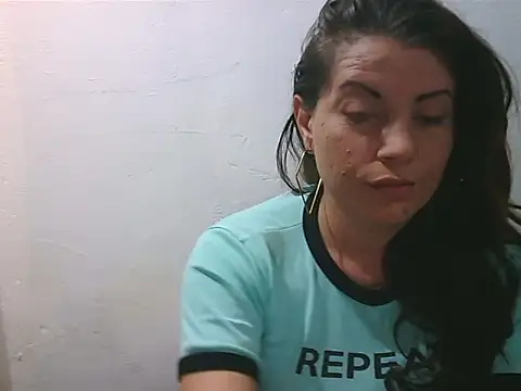 Snapshot of Brun3tt3n chatting on February 16, 2025, 7:49 pm Brun3tt3n online show from February 16, 2025, 7:49 pm