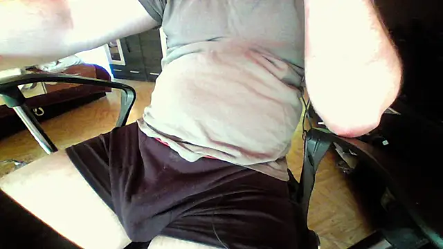 berlover1 online show from May 26, 2026, 7:48 am