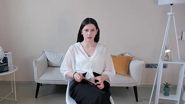 Snapshot of FlorancePistilli chatting on May 14, 2026, 12:34 pm FlorancePistilli online show from May 14, 2026, 12:34 pm