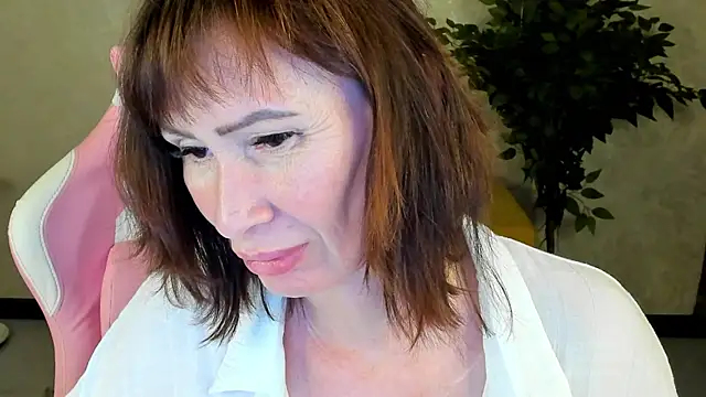 gracekellyyy online show from June 4, 2026, 4:24 pm