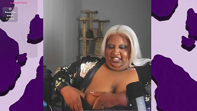 xxmoniquestarrxx online show from May 21, 2026, 3:13 am