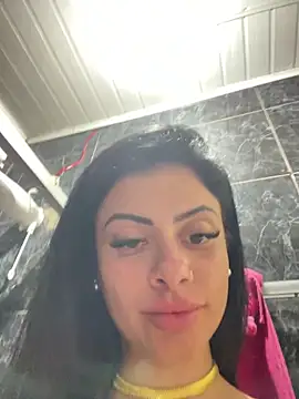 belababyy online show from May 13, 2026, 11:22 pm