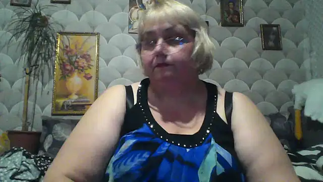 MarinaFarina53 online show from May 30, 2026, 6:16 pm