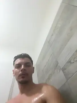 lautydiaz98 online show from May 10, 2026, 4:39 am